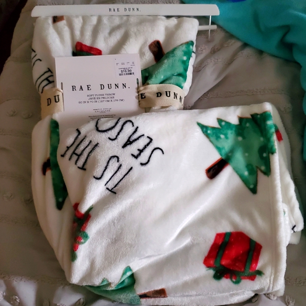 Rae Dunn Tis The Season Throw White Blanket BNWT